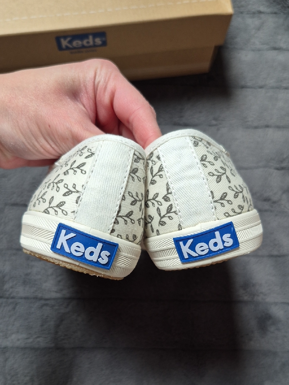 Keds Botanical Off White Sneakers with Leaf Print, & 2 Laces, New In Box - Picture 7 of 13